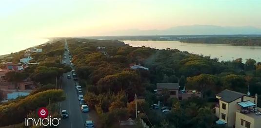 In volo sopra le dune di Sabaudia, l’eccezionale video