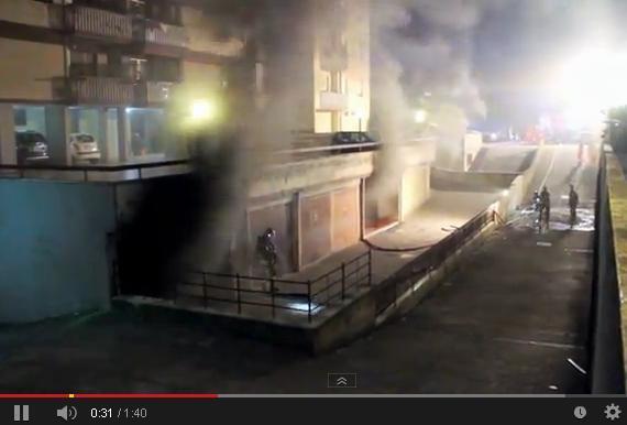 Esplosione in via Adda a Latina, un ferito grave. I residenti scendono in strada