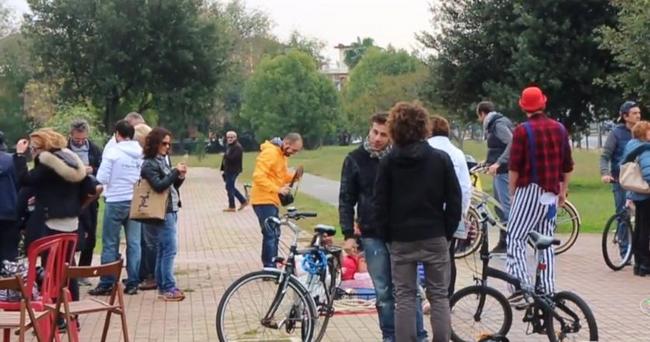 Latina, ecco il picnic contro la speculazione edilizia al parco Santa Rita