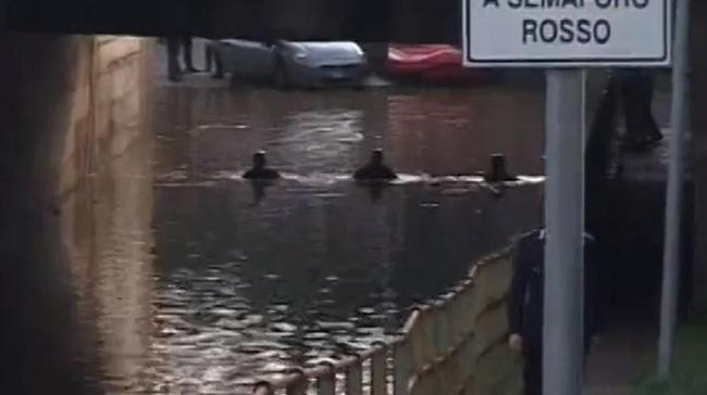 Maltempo, coniugi annegano nel sottopasso
