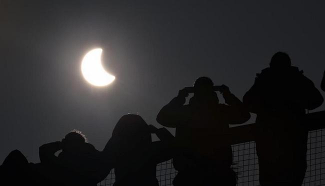 L’eclissi solare vista da Latina