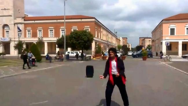 Latina, Il 25 Aprile di Michael Jackson