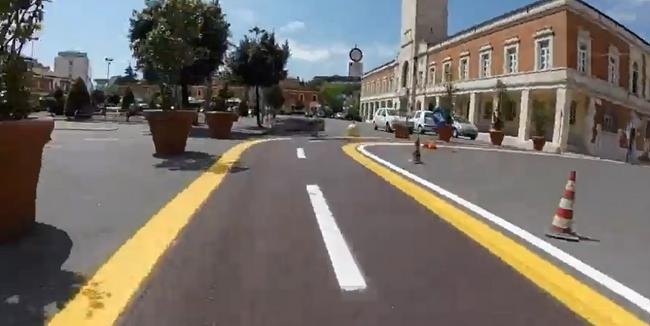Latina, ecco l’intera pista ciclabile al centro
