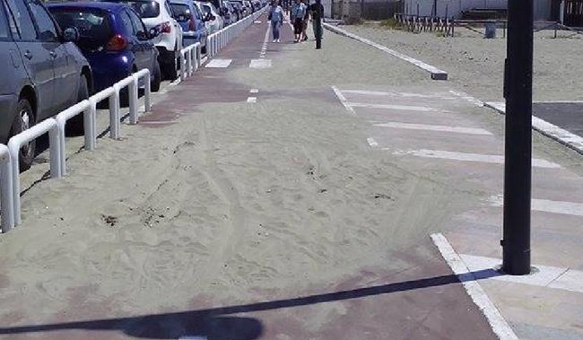 Latina, incidente sulla ciclabile al mare: ferito ex consigliere provinciale