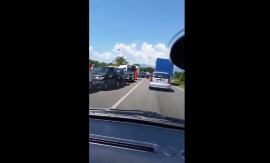 Maxi tamponamento sulla Flacca a Sperlonga, diversi feriti