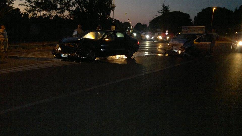 Latina: incidente a Borgo Piave, ferita una ragazza