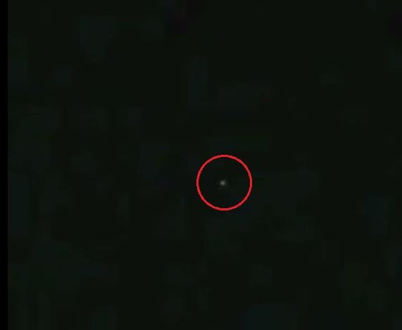 Latina, il proprietario del Miami Beach filma presunto ufo VIDEO
