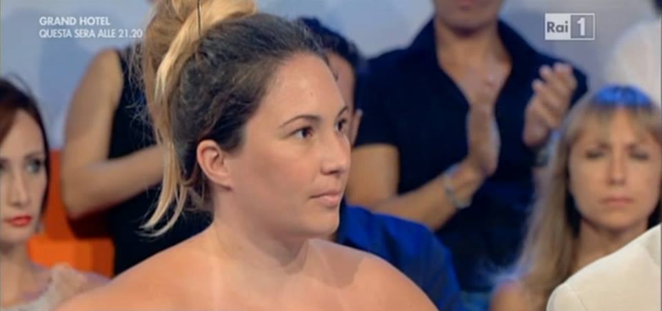 Troppo grassa per lavorare nel panificio, la ragazza di Latina su Rai 1