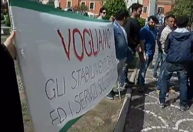 “Non siamo abusivi”, la protesta dei balneari del lungomare di Latina