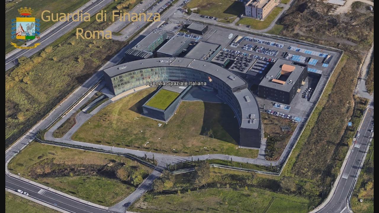 Corruzione e fatture false all’Agenzia Spaziale Italiana, 13 indagati VIDEO