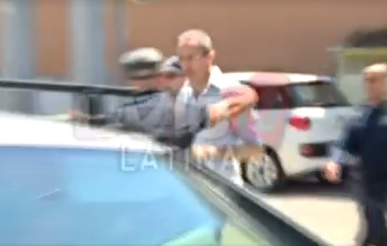 Concessi i domiciliari a Cusani: l’uscita dal carcere di Latina VIDEO