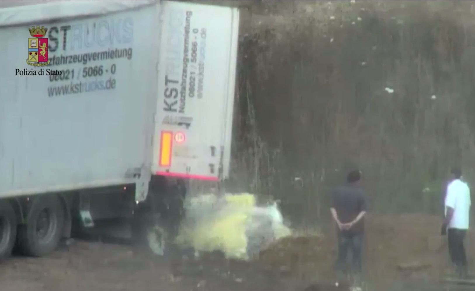 Latina: scoperta un’enorme discarica di rifiuti tossici, 22 arresti VIDEO