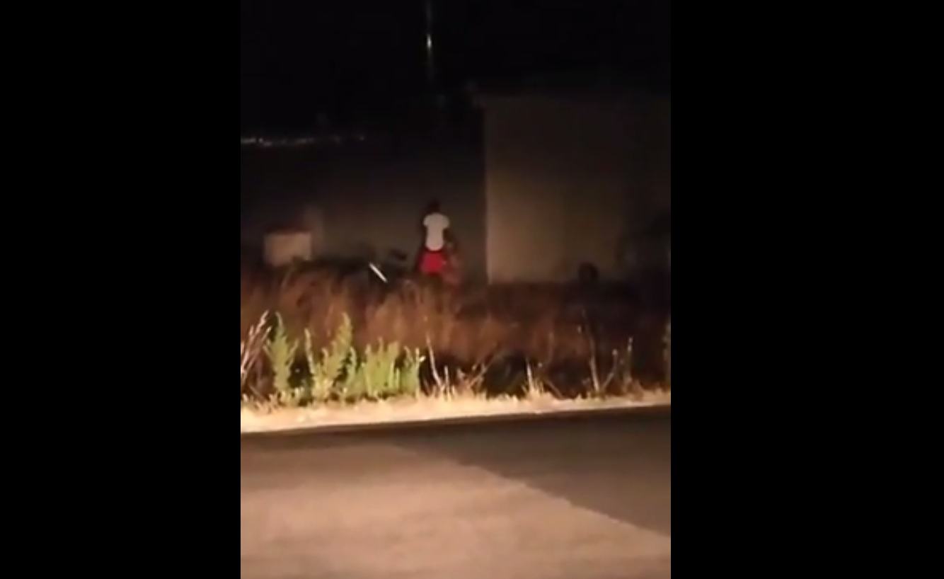 Sesso a bordo strada con la prostituta, degrado nella zona della Plasmon a Latina VIDEO