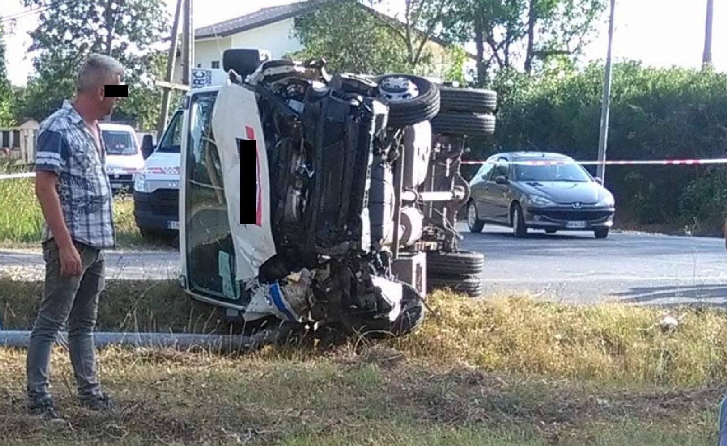 Scontro tra due furgoni in via Macchia Grande a Latina, grave un uomo. Interviene l’eliambulanza VIDEO