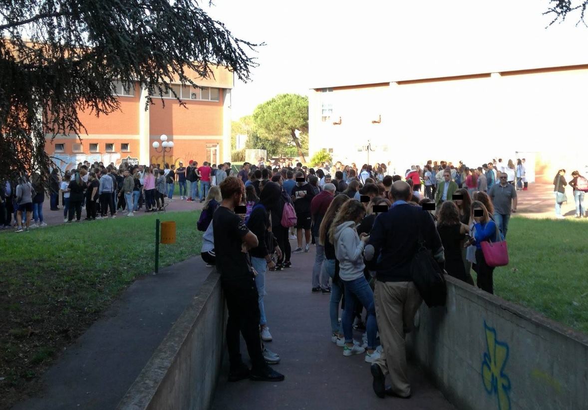 Scossa di terremoto a Latina: paura tra la popolazione. Studenti fatti uscire dalle scuole