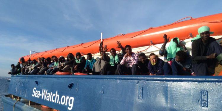Zingaretti vuole accogliere i migranti della Sea Watch nel Lazio