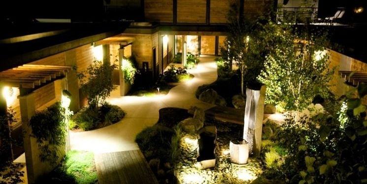 Voglia di estate: come illuminare al meglio il proprio giardino?