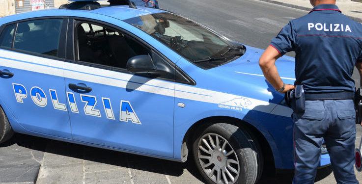 Due chili di droga in auto: arrestata giovane studentessa di Latina