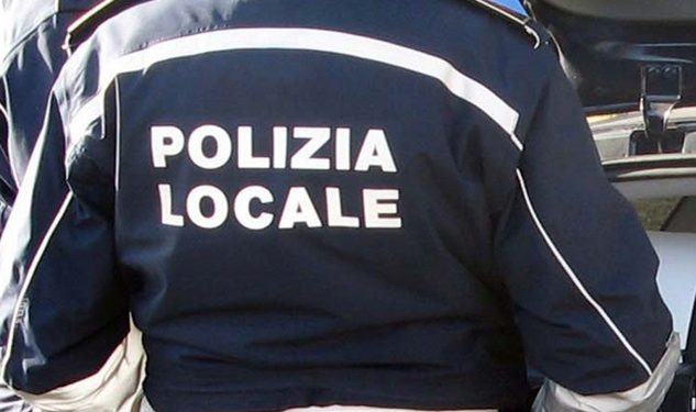 Segni sui citofoni a Cisterna, Polizia Locale individua 2 persone