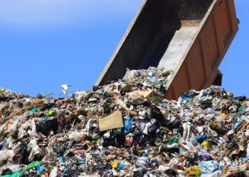 Traffico illecito di rifiuti nel Lazio, 57 indagati. Il maxi blitz passa anche per Latina