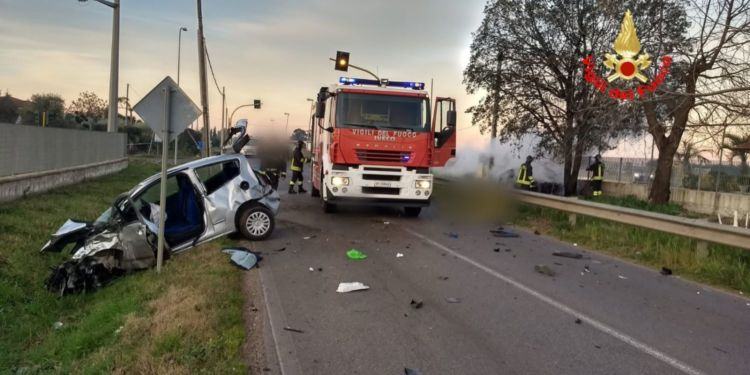 Tragico incidente tra Sezze e Pontinia, perdono la vita due persone FOTO