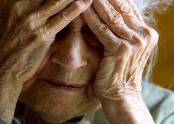 Segrega in casa la madre malata senza cure, né cibo: a processo 34enne di Cisterna