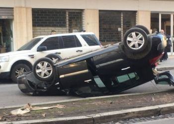 Paura in viale Petrarca a Latina: anziana perde il controllo e si ribalta con l’auto VIDEO