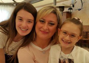 Cisterna ricorda le piccole Alessia e Martina: un anno fa Luigi Capasso uccise le figlie