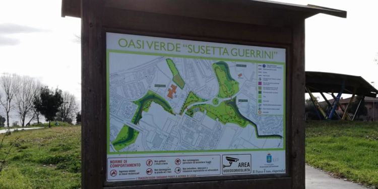 Latina, parco tra Q4 e Q5 in totale abbandono. Sassano: “Serio pericolo per i nostri bambini” FOTO