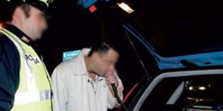 Latina, positivo all’alcol test chiama l’avvocato: è ubriaco anche lui