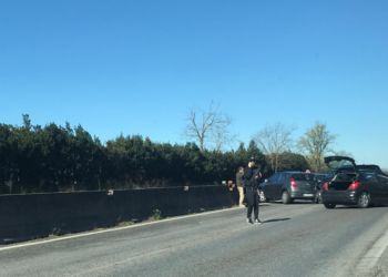 Ennesimo tamponamento a catena sulla Pontina, traffico in tilt FOTO