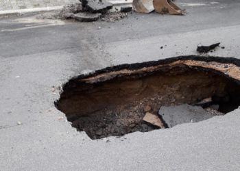 Latina, si apre mega voragine: chiusa via Oslavia