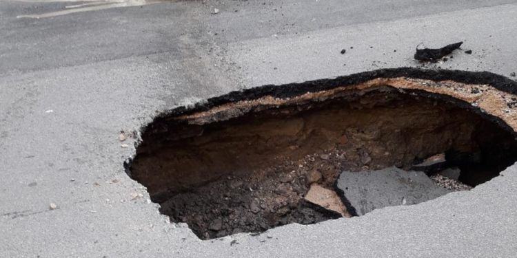 Latina, si apre mega voragine: chiusa via Oslavia