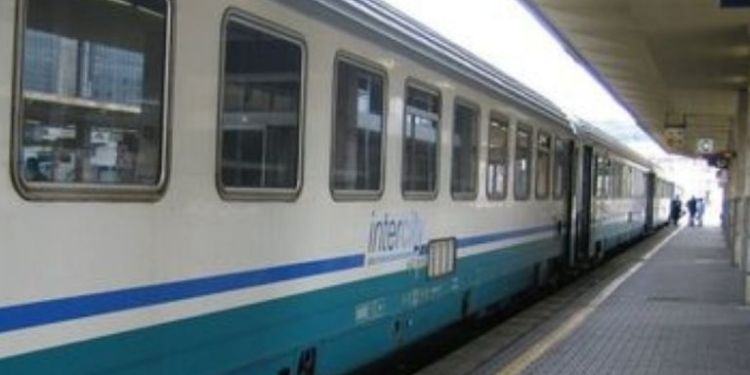 Sciopero Trenitalia, disagi per i pendolari pontini