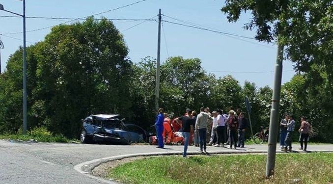 Sabaudia: scontro tra due auto a Borgo San Donato: grave una donna