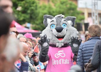 Latina, mercoledì alle 13.30 il pit-stop della Carovana del Giro d’Italia