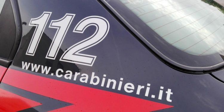 Latina, ragazza palpeggiata da uno straniero mentre passeggia in via Isonzo. E’ caccia al molestatore