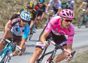 Giro d’Italia, a Latina tra buche e strade fatiscenti si rischia figuraccia nazionale