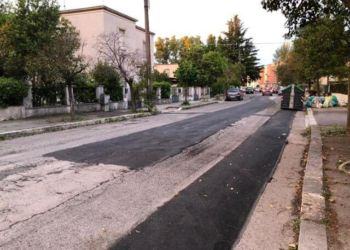 Il vergognoso “rattoppo” di via Leonardo da Vinci a Latina, cittadini inferociti VIDEO