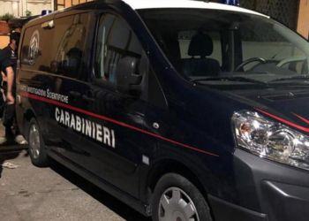 Cisterna, donna di 36 anni uccisa davanti alla figlia: la piccola chiama i soccorsi