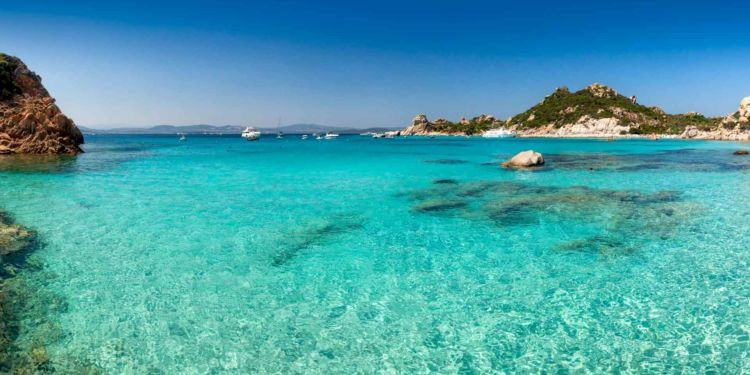 Ecco i posti più belli da visitare in Sardegna con l’auto