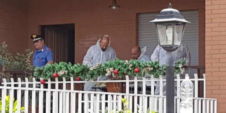 Cisterna, donna di 36 anni uccisa davanti alla figlia: la piccola chiama i soccorsi