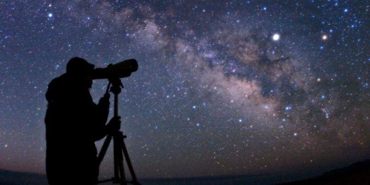 Più appassionati di astronomia in Italia e aumentano le vendite di telescopi