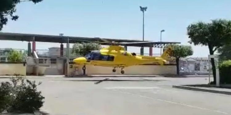 Sabaudia, 40enne precipita dal balcone di un’abitazione del centro: è grave VIDEO
