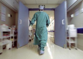 Si fa operare al naso ma finisce in arresto cardiaco: ragazza in coma al Goretti di Latina