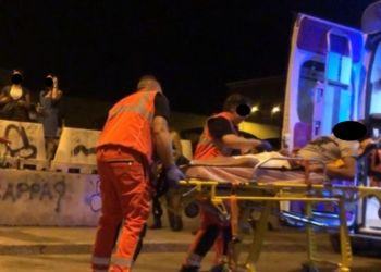 Attimi di paura in zona pub a Latina, giovane si accascia a terra