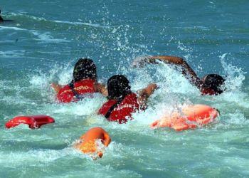 Tre bimbi rischiano di annegare al lido di Latina, salvati dai bagnini