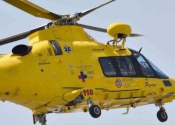 Incidente stradale al Circeo, scontro tra tre auto: gravemente feriti due bimbi