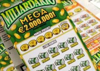 La fortuna bacia Sperlonga, vinti due milioni di euro con Gratta e vinci