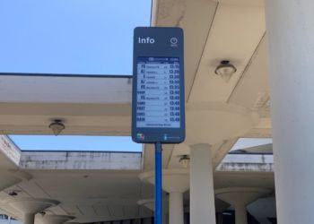 Bus a Latina, installate le paline intelligenti con informazioni in tempo reale